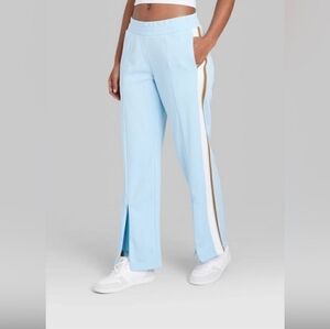 💰⏳️Light Blue Women's Track Pants With Brown And White Stripes NWOT Size Medium
